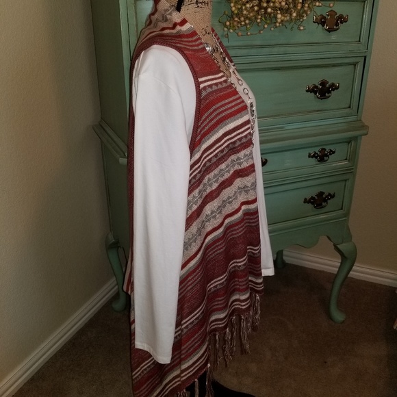 🌺 Santa Fe. Inspired Fringe Vest - Picture 3 of 7